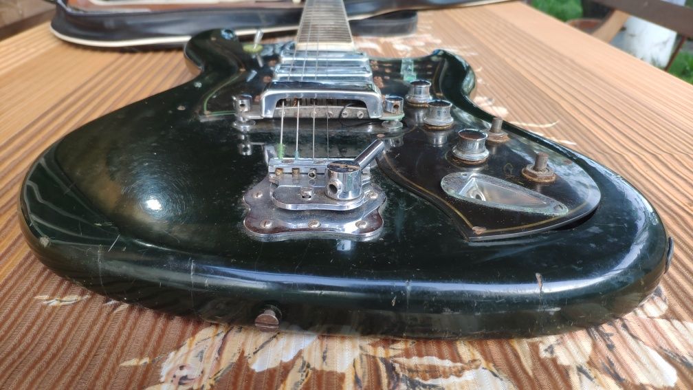 Електро-гітара Musima eterna de Luxe 2, гриф від Musima de Luxe 25в