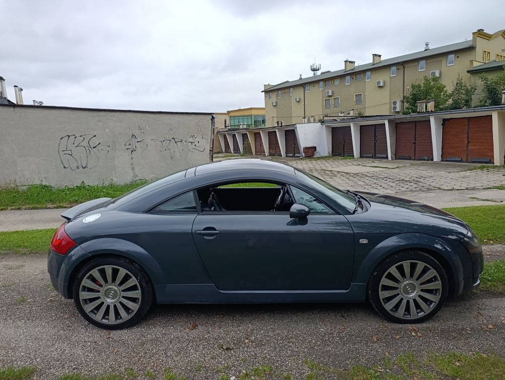 Audi TT 1.8T Quatro 225km  LPG ! *Super *Stan