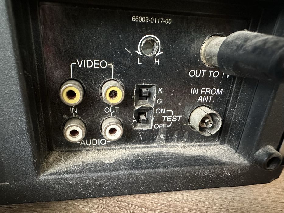 Відеомагнітофон  Samsung SVR- 17В