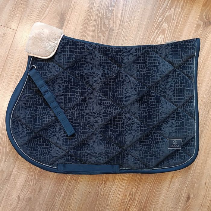 Czaprak Eskadron Velvet CROCO Platinum 22' rozmiar VS