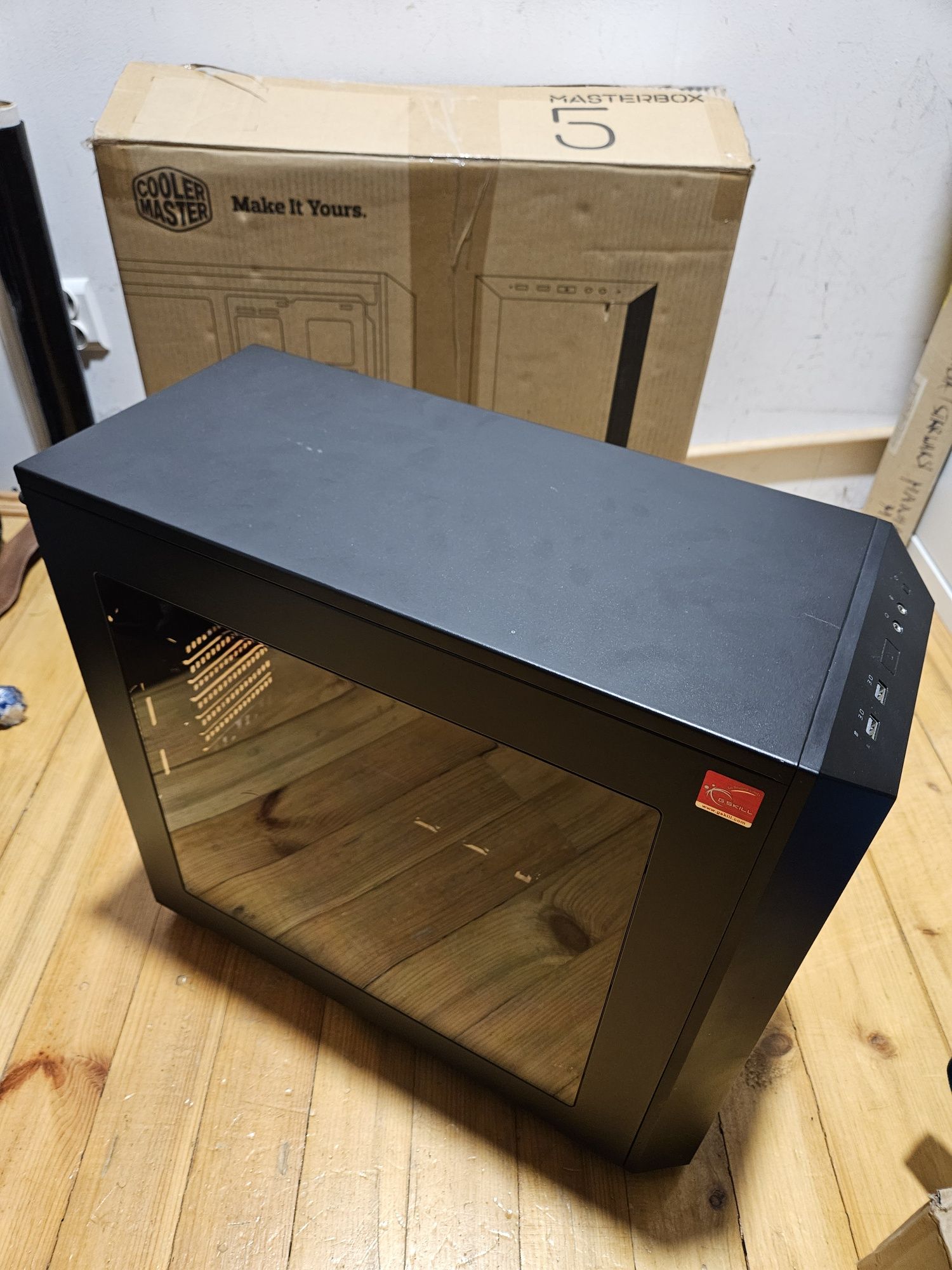 Obudowa Cooler Master Masterbox 5 plus kółka