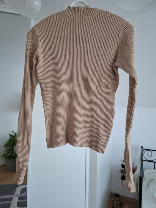 Cienki sweterek damski