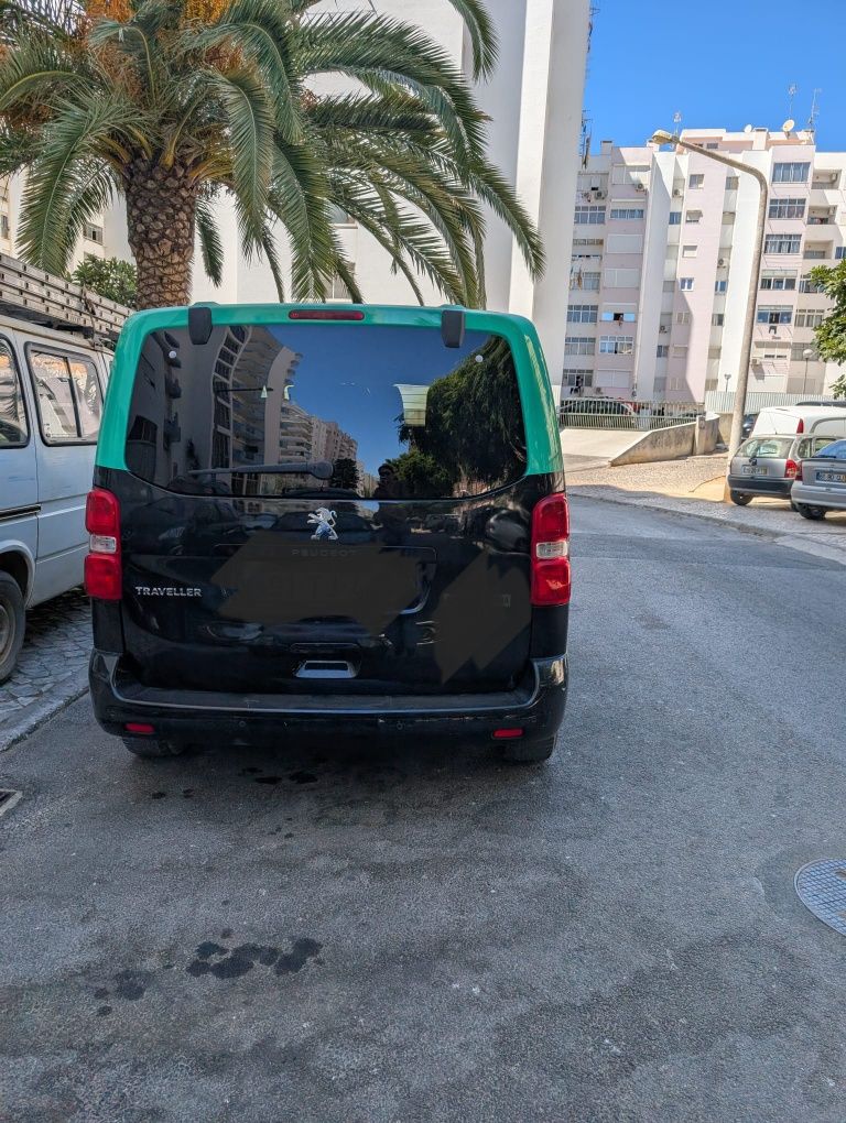 Peugeot Expert Traveller