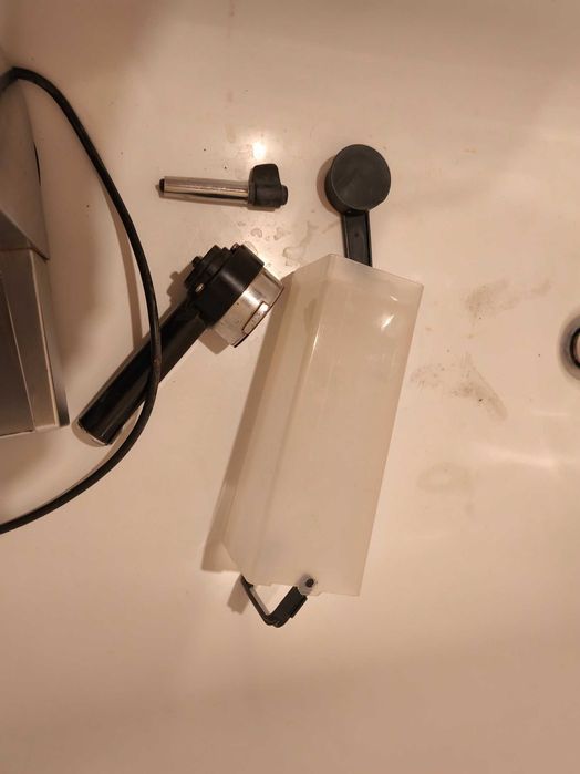 Philips Saeco poemia кавоварка під відновлення