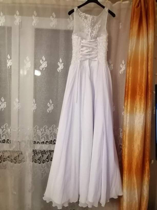 Suknia ślubna r. 34