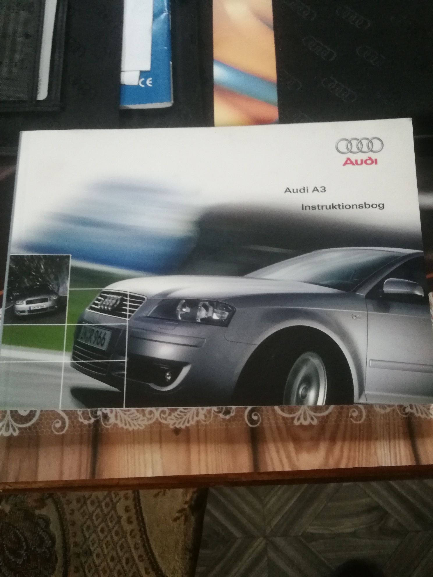 Książka serwisowa Audi a3 8p niemiecka