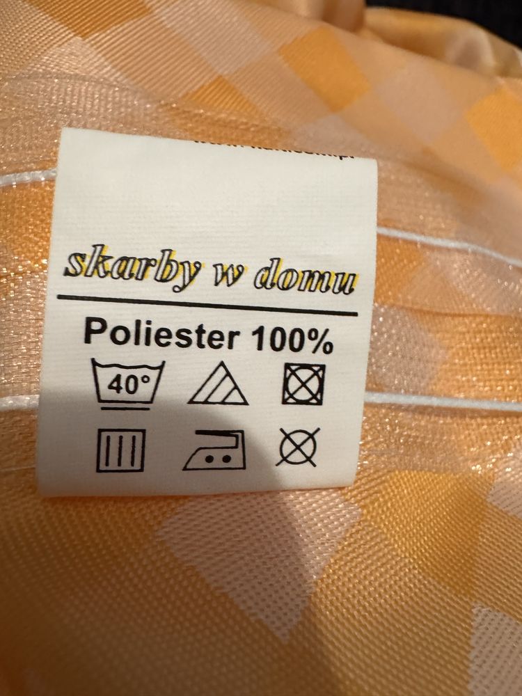 Dwie zasłony i lambrekin na taśmie