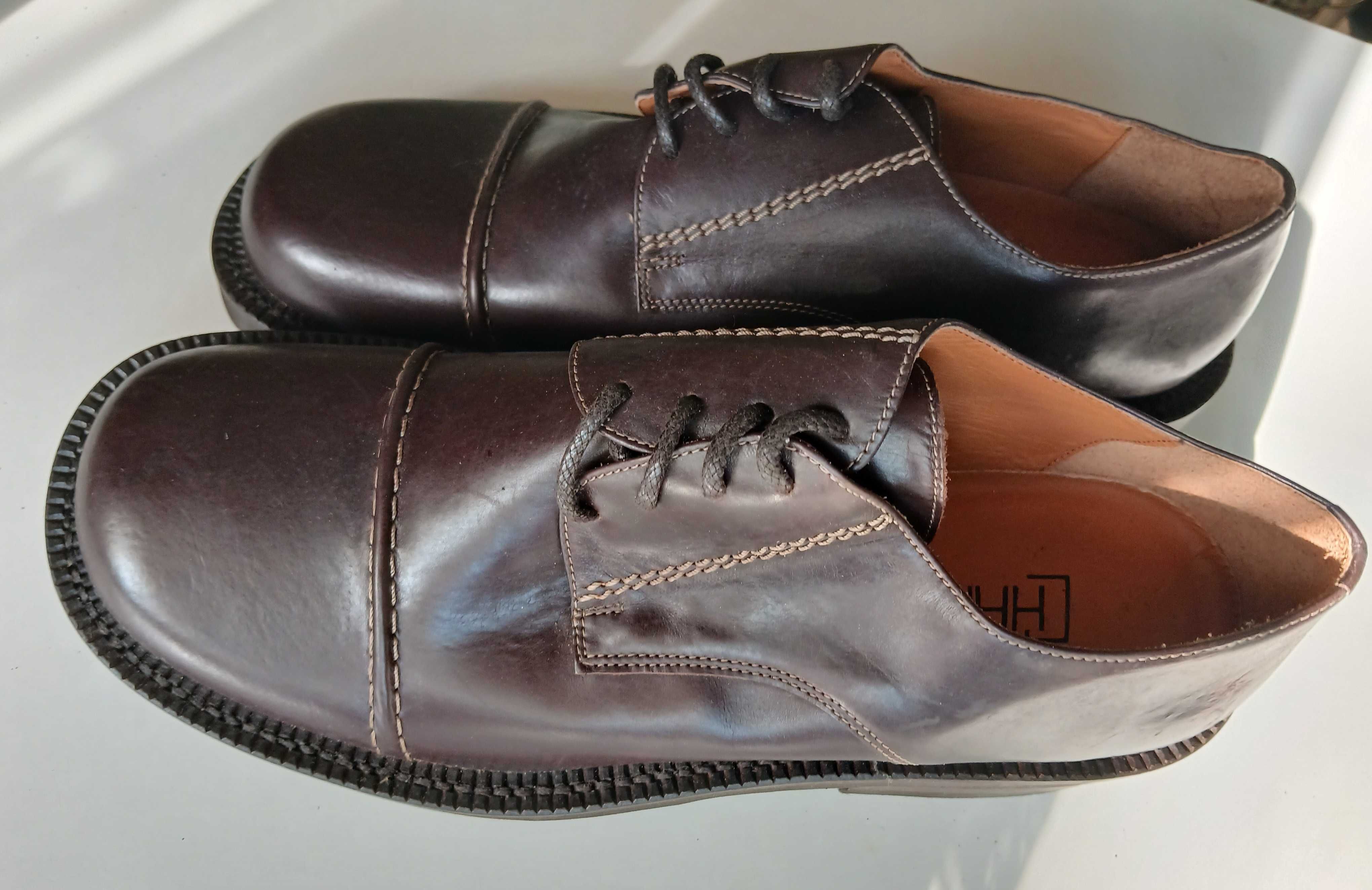 Sapatos de pele CHARLES novos