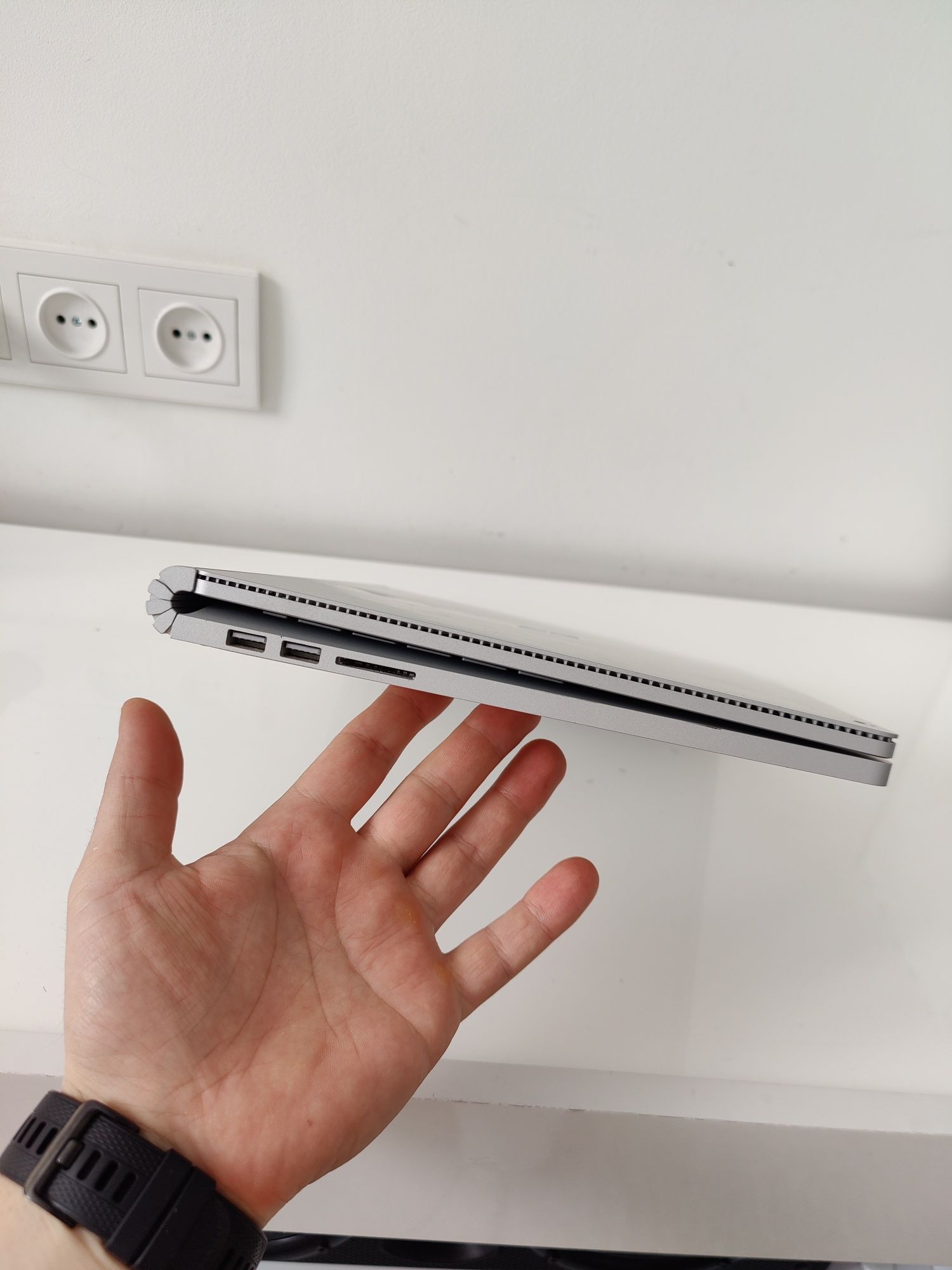 Ноутбук microsoft surface book /i7 6600u/16 гб/SSD 500 ГБ/сенсорний