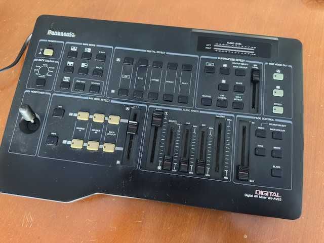 Panasonic digital AV mixer WJ-AVE5 Com gerador de caracteres WJ-TTL5