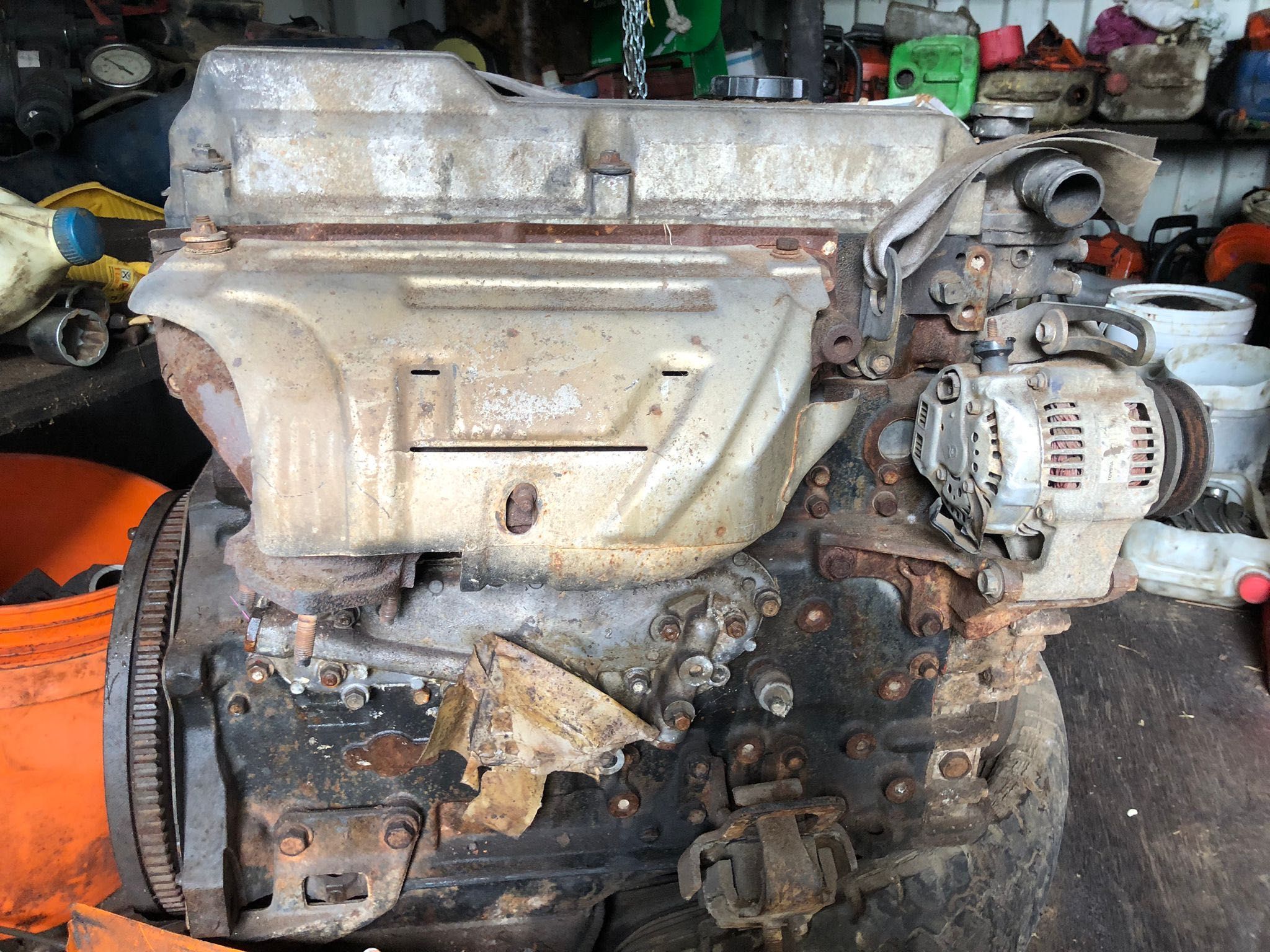 Motor, Toyota Dina