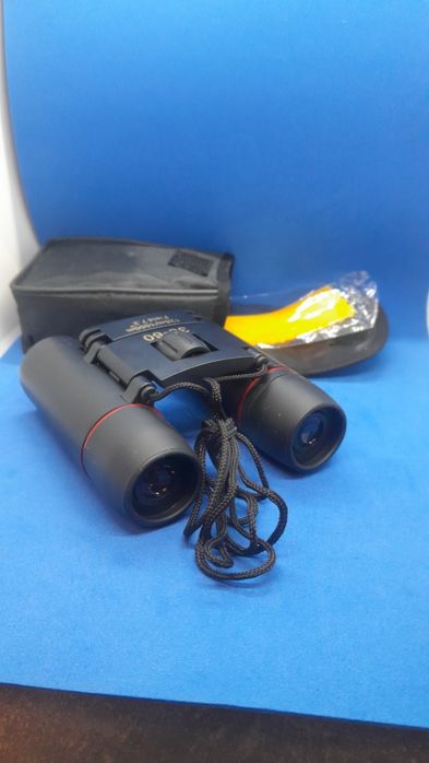 Бинокль туристический