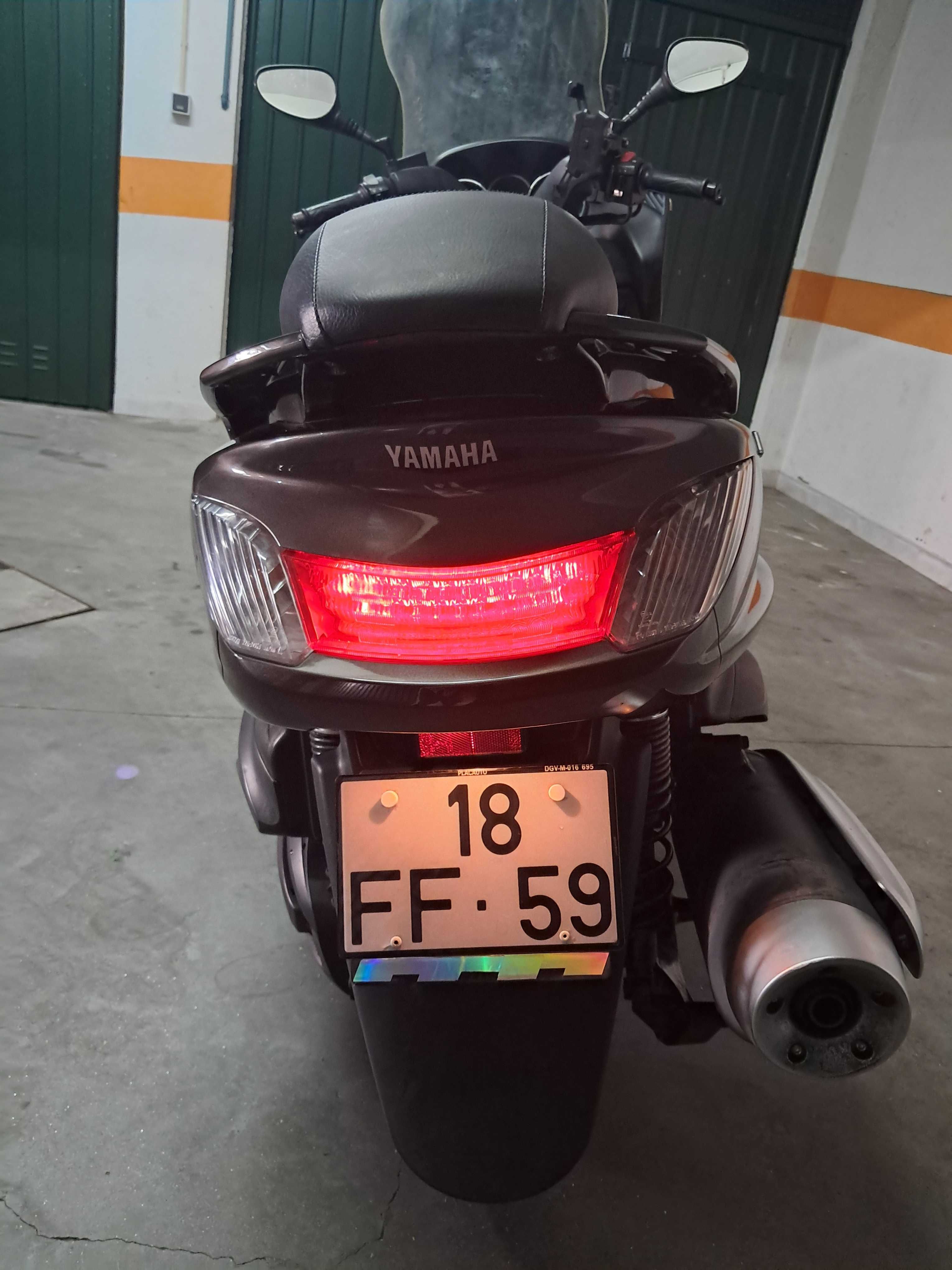 Yamaha majesty 400cc