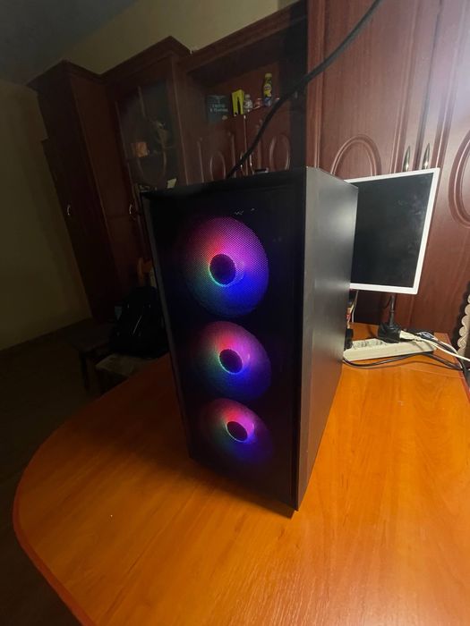 ПК Ryzen 5 RTX 4060 32гб ОЗУ Windows 11 SSD 512гб HDD 1TБ