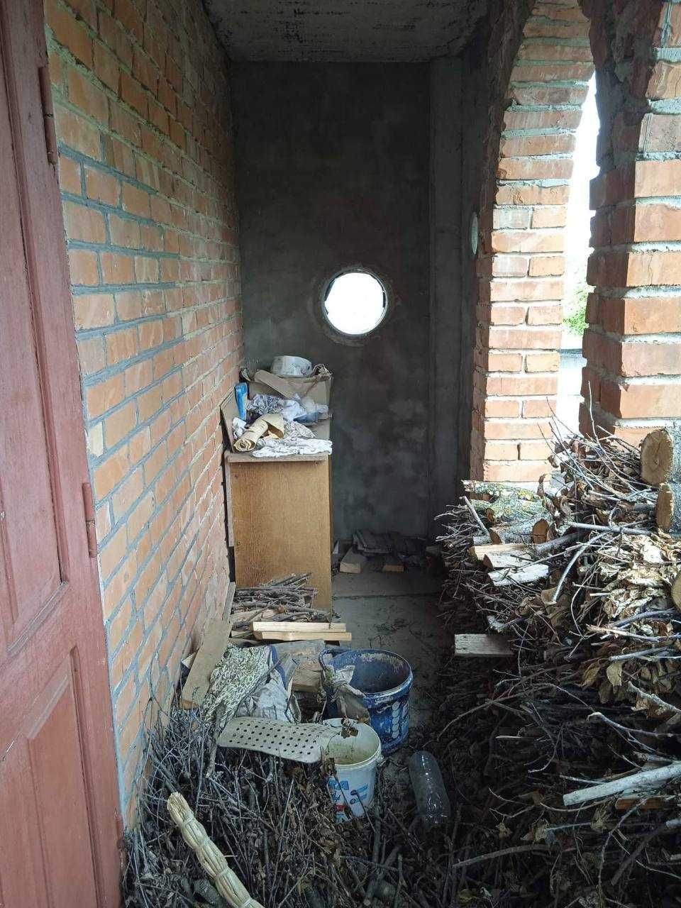 Продам дачний будинок