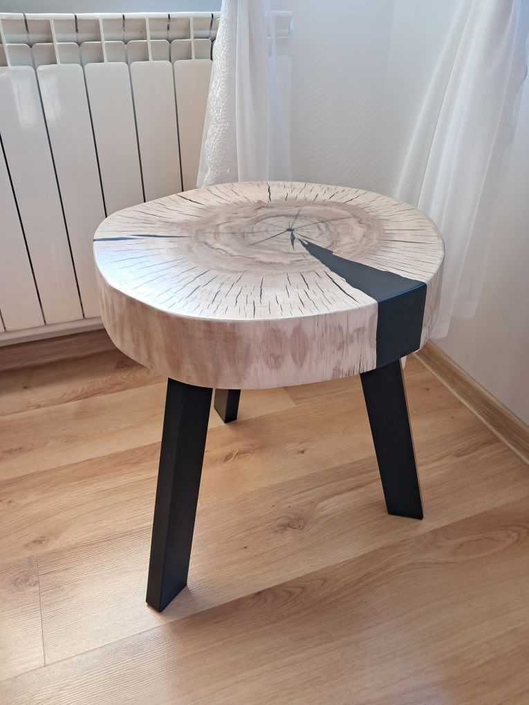 Stolik kawowy orzech loft - blat z plastra orzecha