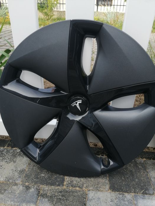 Tesla - Kołpaki/nakładki 18'