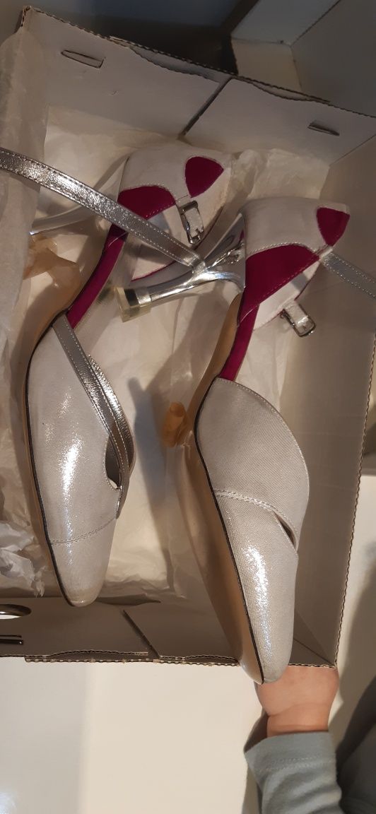 Buty ślubne fuksja rozmiar 38