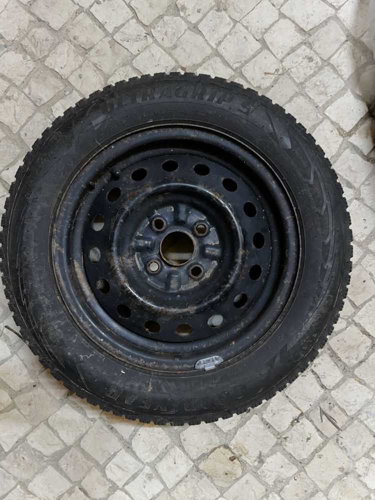 2x Rodas (Jante e Pneu) - 175/65 R14