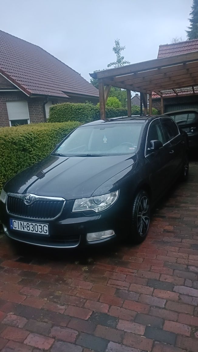 Superb 2  automat  DSG 2.0 Tdi I40 km
