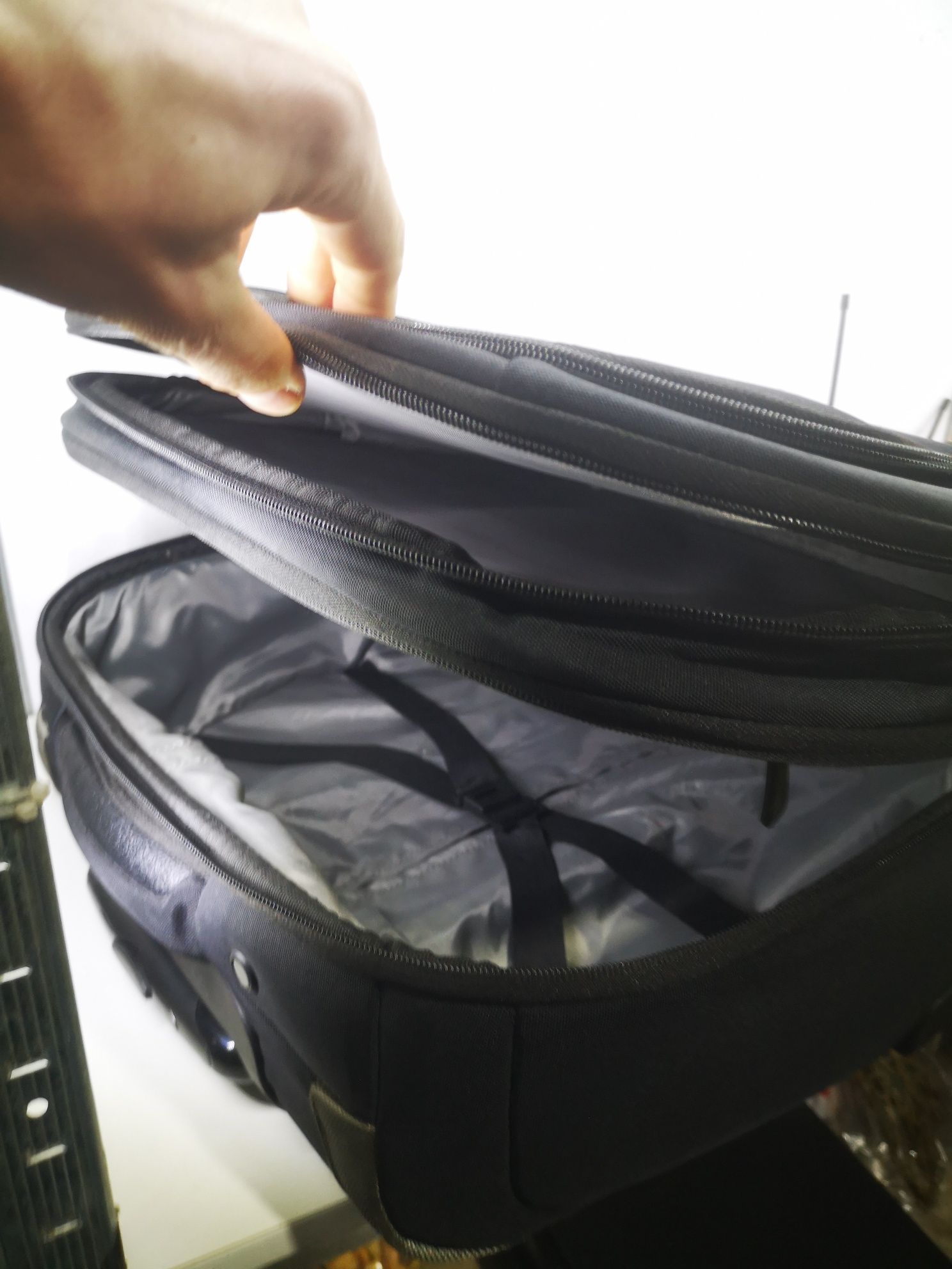 Бізнес-сумка для ноутбуків та речей Targus CityGear 17,3 black