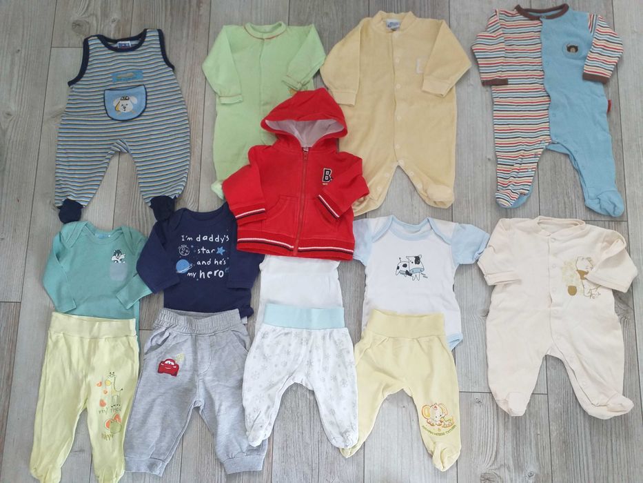 Paka zestaw ciuchów dla chłopca roz. 62 cm