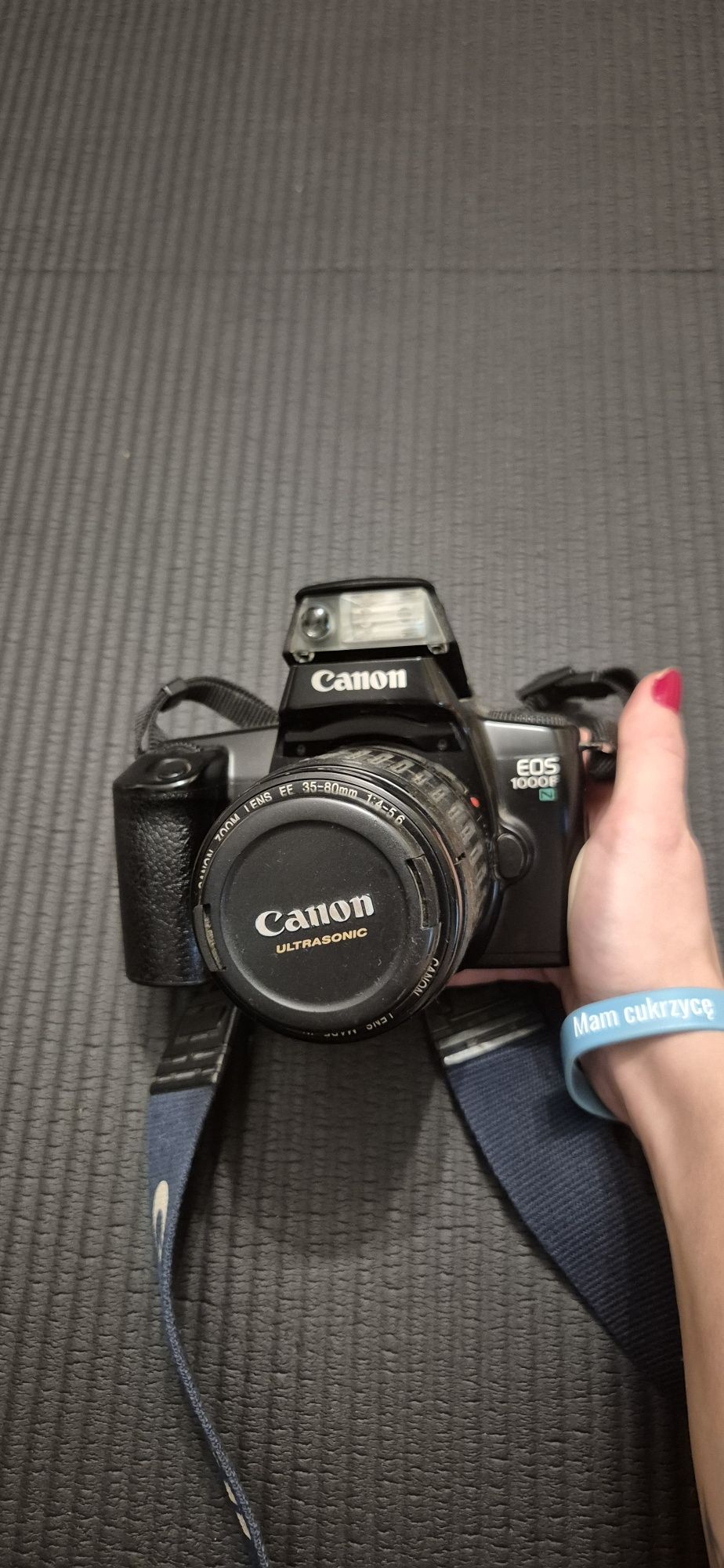 Aparat canon Eos 1000f