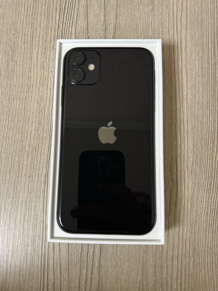 Продам iPhone 11 64gb