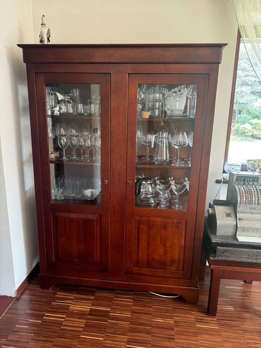 Komplet mebli drewnianych