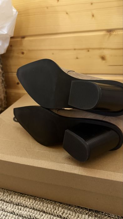 Бежеві козаки ковбойки замш one by one 37 р