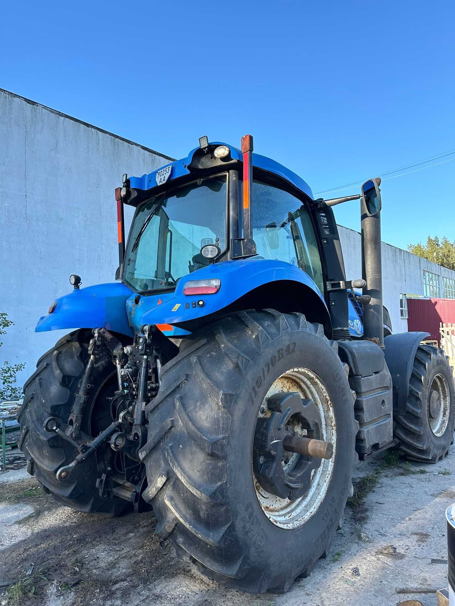 Трактор New Holland T8.390 2012