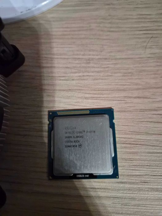 Procesor i7 3770 z chodzeniem