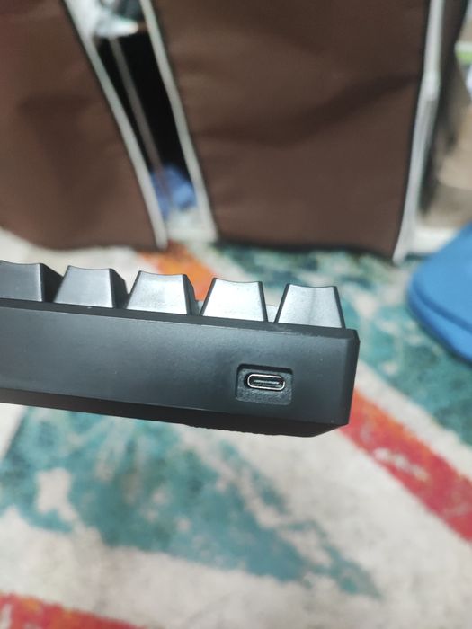 Продам Клавіатуру