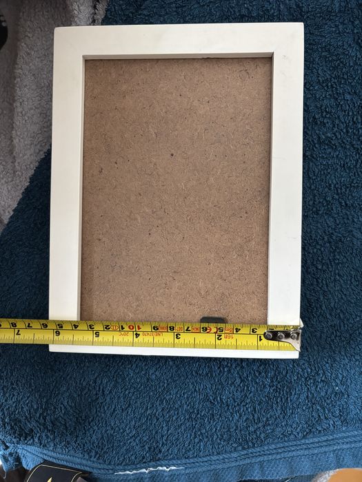 Ramka na zdjęcia biała na ścianę 20x15 cm obrazek
