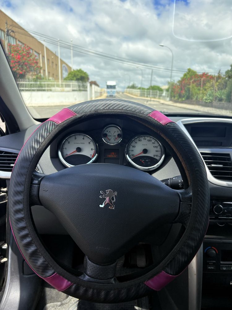 Peugeot 207 1.4 gasolina