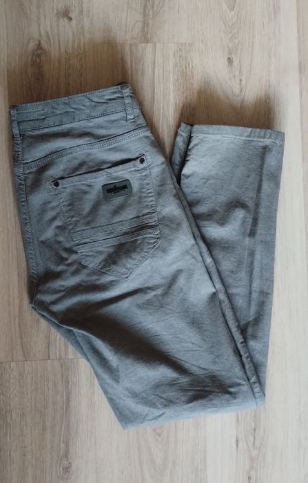 Брюки бренду Cipo&Baxx 34(32