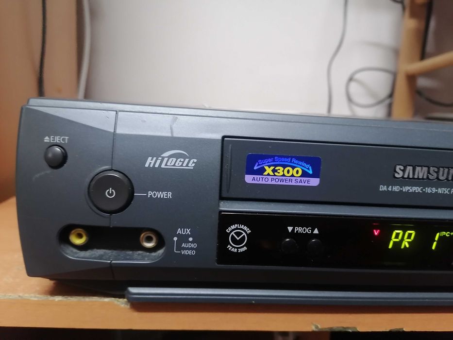 Magnetowid VHS Samsung SV-423X