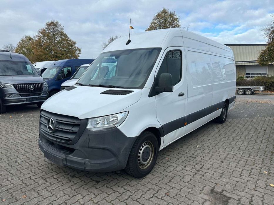 Mersedes-benz sprinter 319