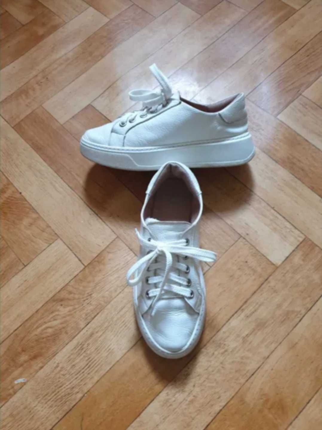 Кроссовки Fila - р.37;36 -кожанные на платформе
