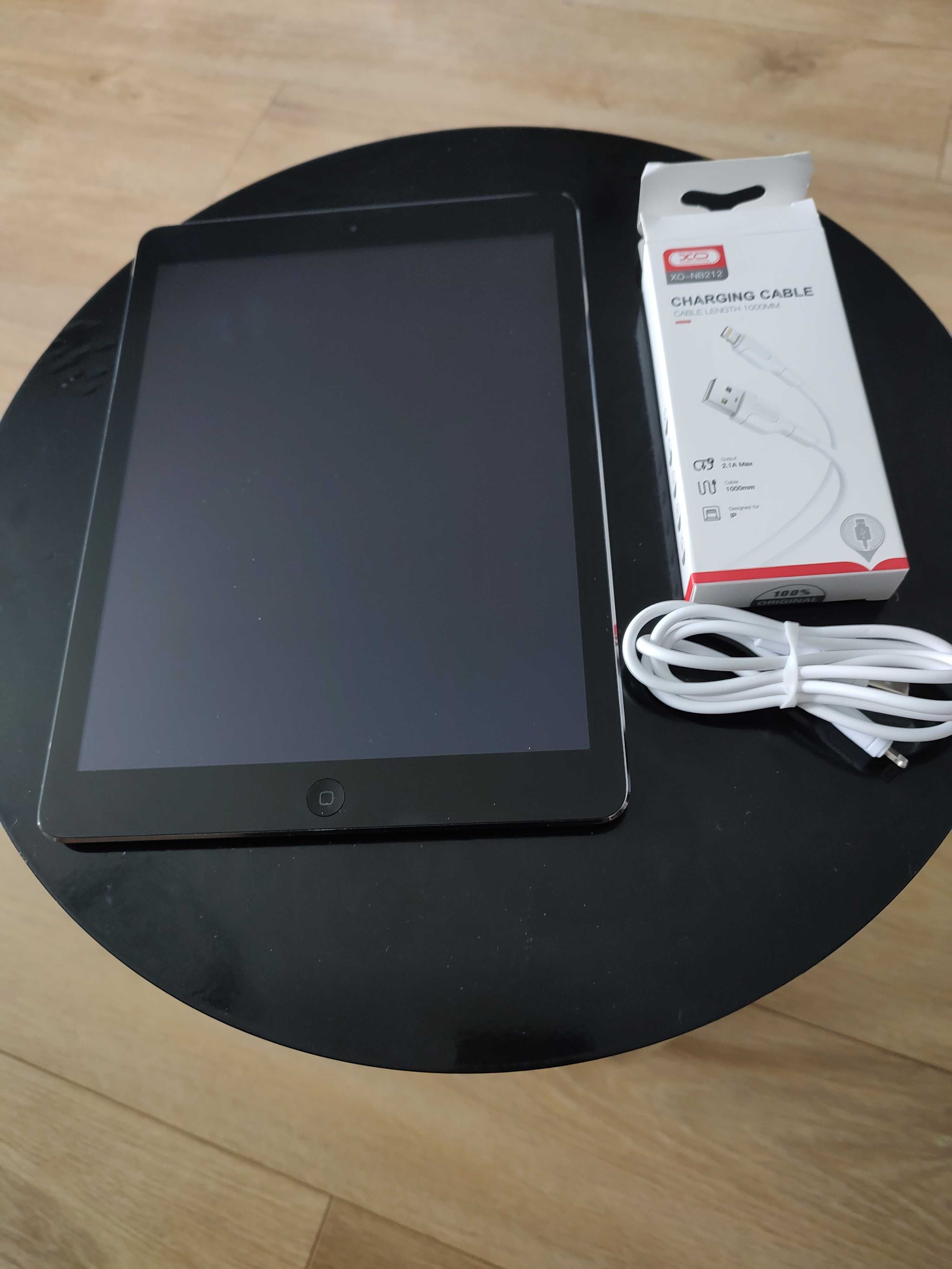 iPad Air + kabel