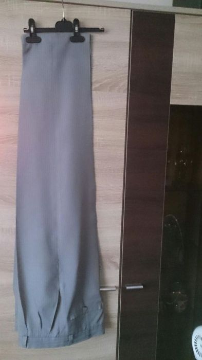 Spodnie materiałowe bardzo eleganckie