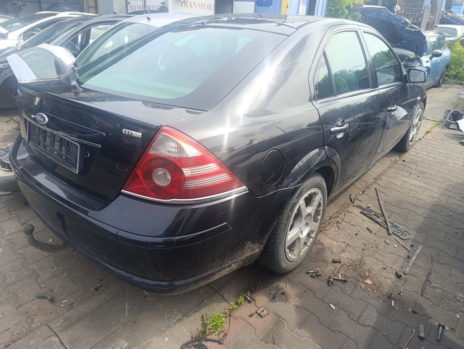Ford Mondeo MK3 Ghia 2.0 TDCi G0 czarny części Auto Kasacja