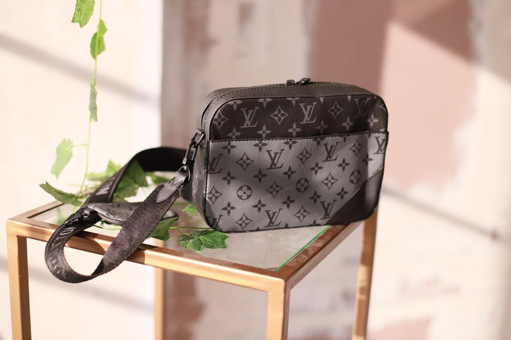 Мужская  сумка барсетка Louis Vuitton серая шашка сумка
