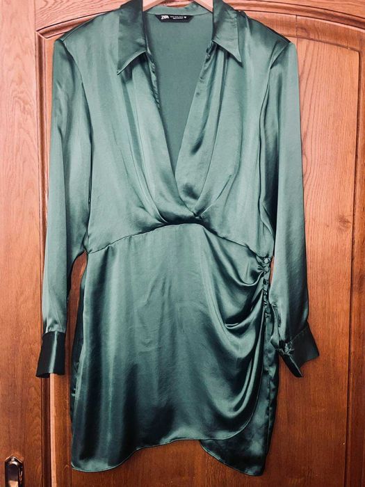 Сатиновое шелковое атласное брендовое платье "ZARA" 46-48-50