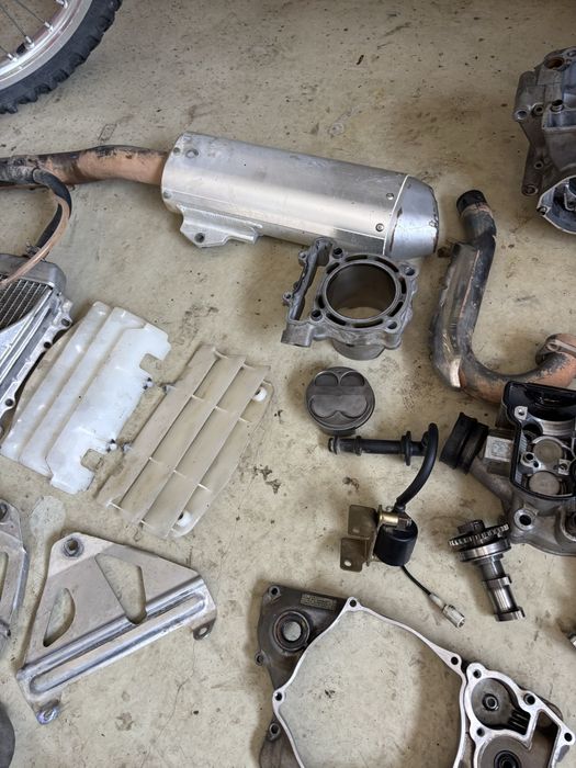 Części SUZUKI RMZ250 R 04-06 Głowica Kartery Skrzynia Moduł Sprzęgło