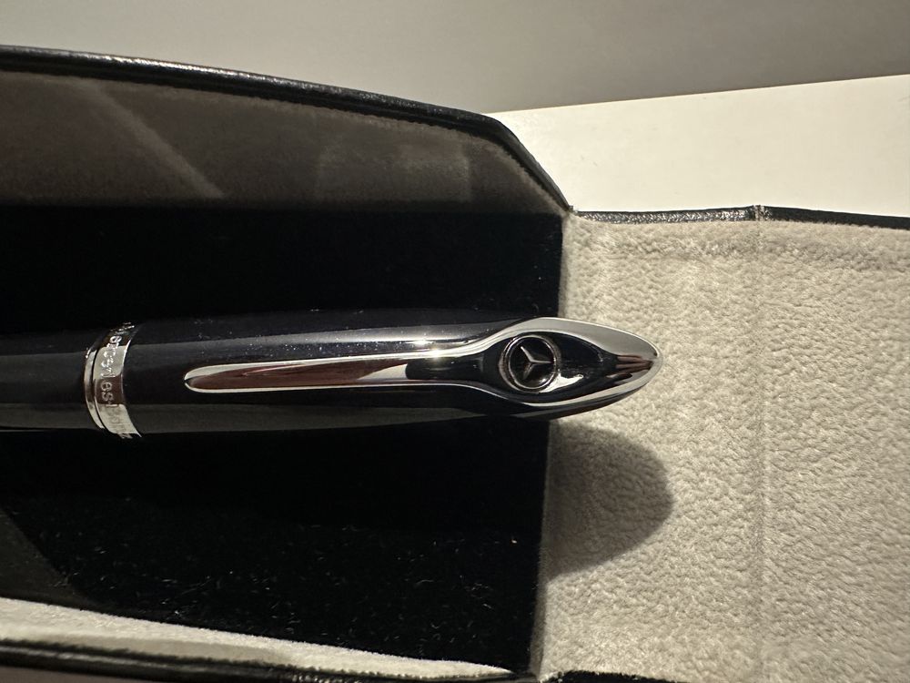 Caneta mercedes-benz com caixa