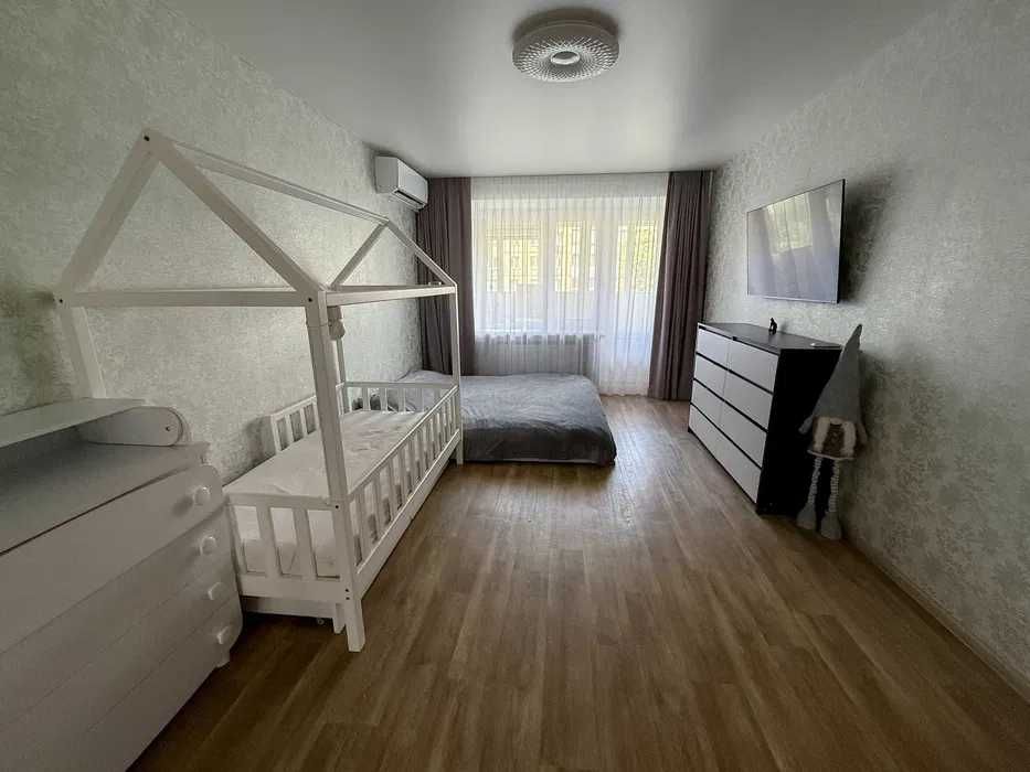 Продам 3к кв, пр.Героев, Победа-4 (Кодак)