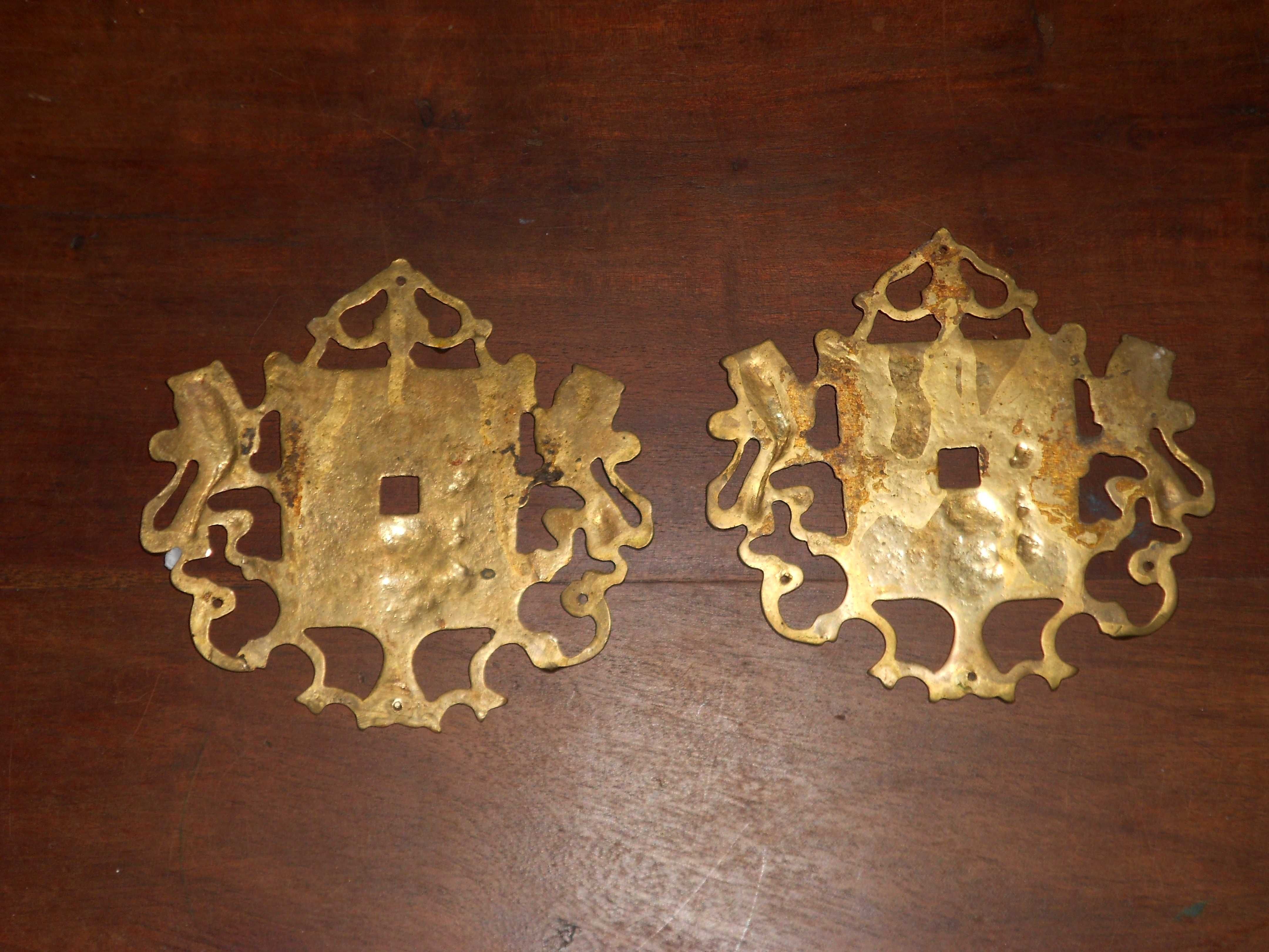 Apliques acessorios espelhos antigos decoracao latão leões