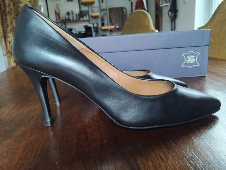 Czółenka skórzane Ryłko, rozm.37,5