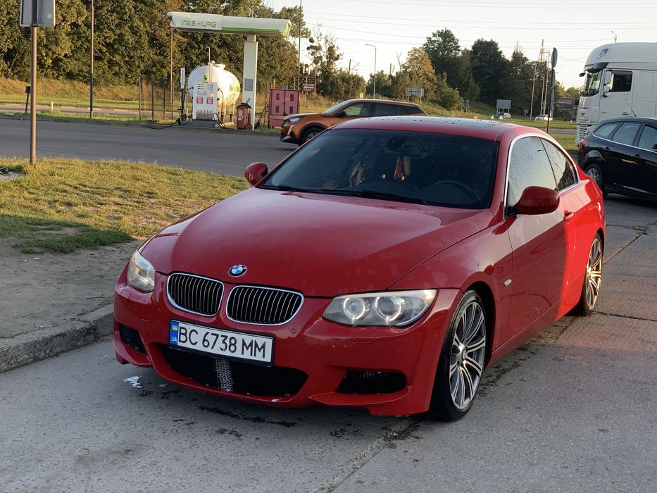 BMW E92 coupe 328i 2012